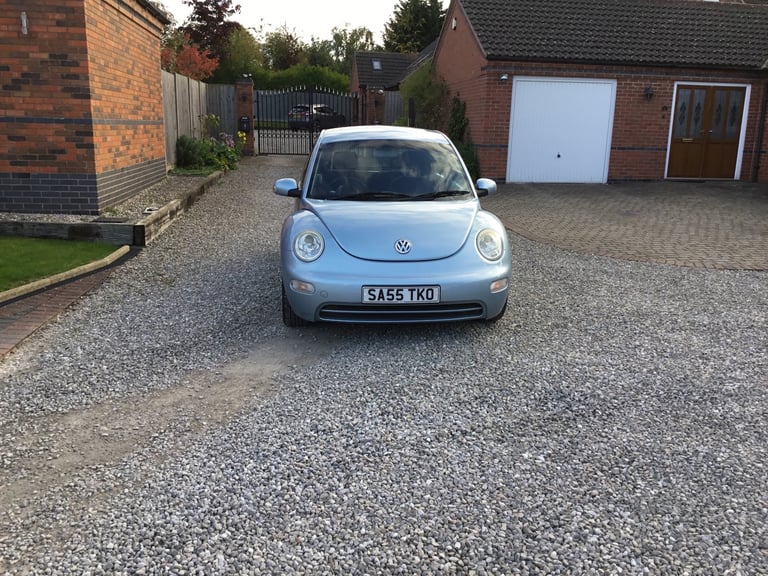 VW BEETLE 2.0.HATCHBACK 