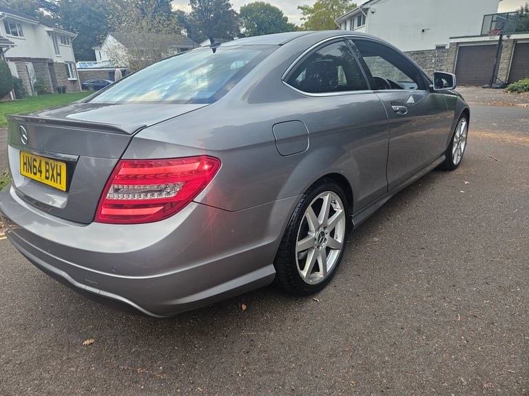 Mercedes-Benz coupe c220d Amg sport premium edition 2015 face-lift model FULL SERVICE HISTORY 