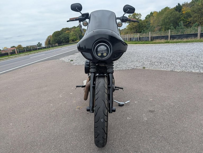 HARLEY-DAVIDSON SPORTSTER XL883N IRON