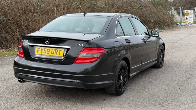 2009 Mercedes-Benz C-Class C220 CDI BlueEFFICIENCY Sport 4dr Auto SALOON Diesel Automatic