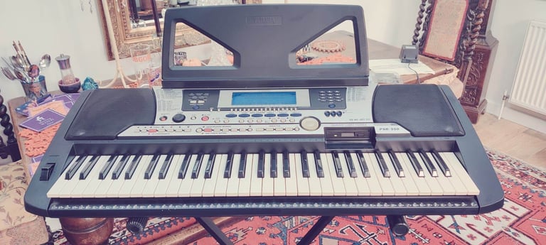 Yamaha PSR-550 Keyboard Organ Piano