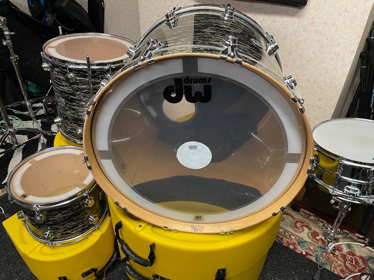 DW Collectors Series Drums with Hardcases
