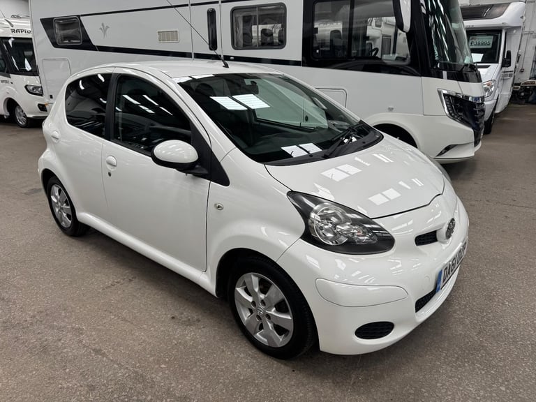 Toyota Aygo A/C ideal first car low tax low insurance 
