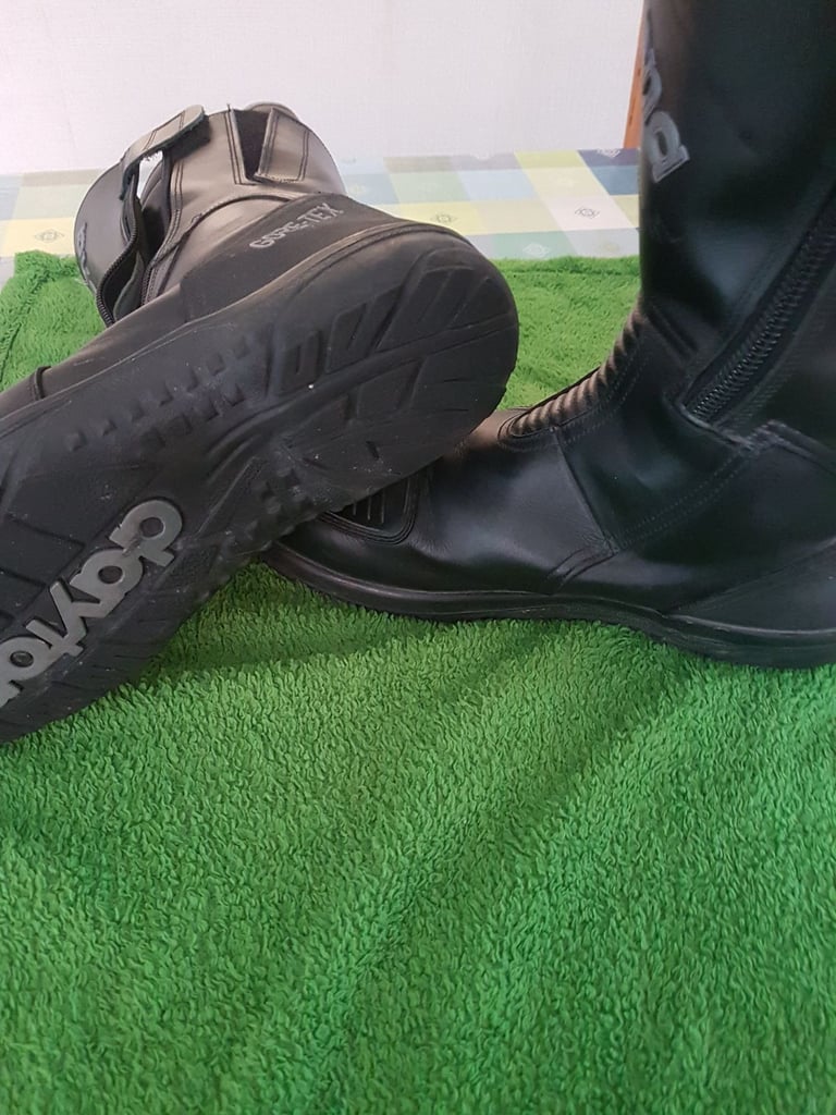 Daytona Gore tex motorcycle boots EU 45