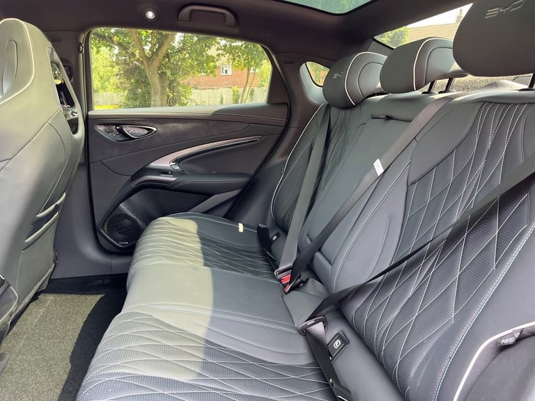 Byd Seal 82.5kwh Excellence Saloon 4dr Electric Auto Awd 530 Ps Electric