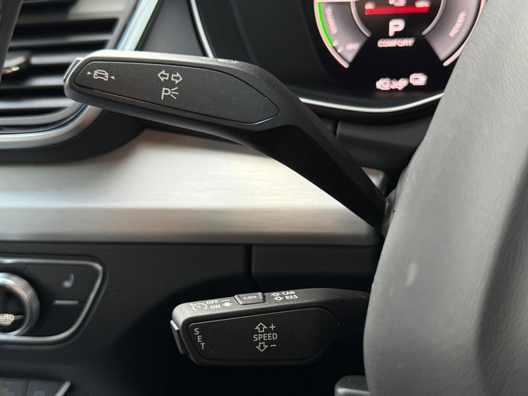  Audi Q5 2.0 TFSIe 50 S line SUV 5dr Petrol Plug-in Hybrid S Tronic quattro Euro 6 ( Petrol/Elect...