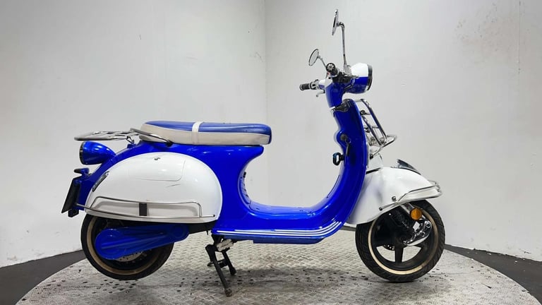 image for Sakura EV 3000 2021 9K ELECTRIC SCOOTER RIDES WELL CUSTOM SCOOTER