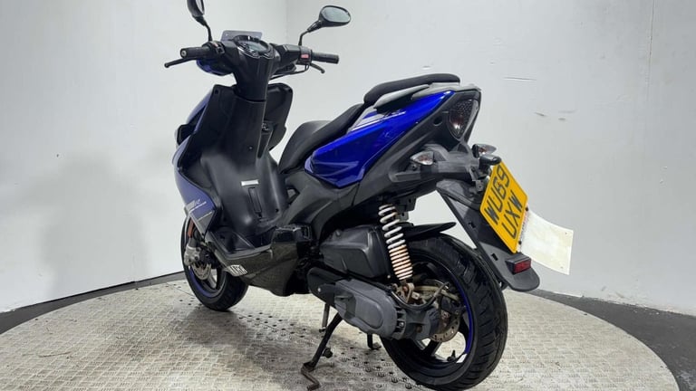 Yamaha Aerox R 2019 4 STROKE FUEL INJECTED 50CC SPORT SCOOTER PROJECT 50CC