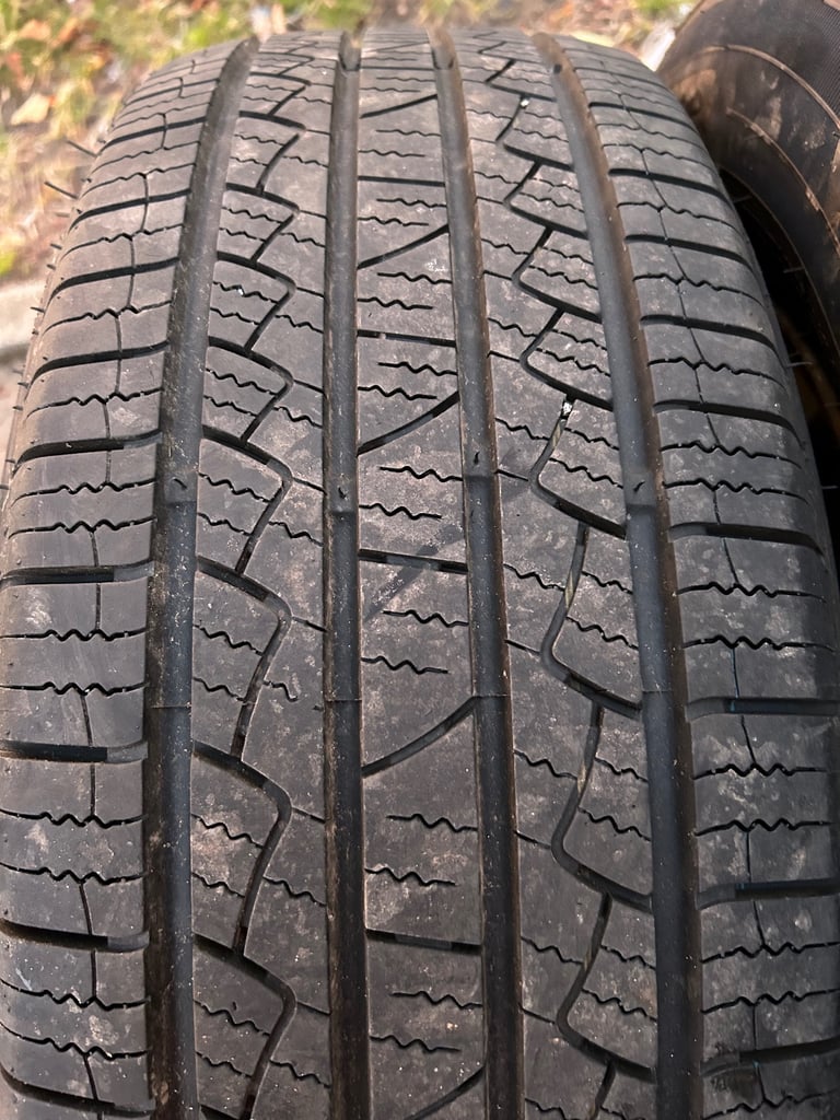 image for 255/70-16 Autogrip Tyres