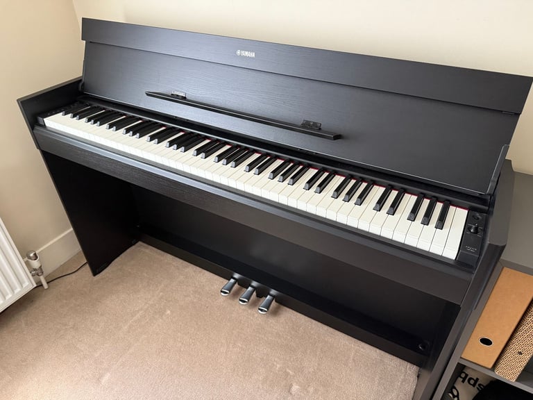 🎹 Yamaha YDP-S54 Digital Piano and Stand – Hardly Used
