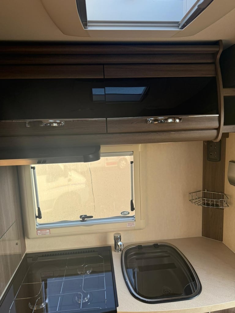 2015 - Auto Sleeper Broadway - 27,000 Miles - 2.2ltr - 2 Belts / 2 Berth
