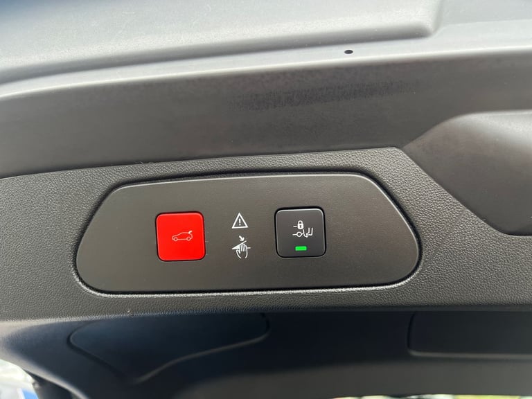 2018 Vauxhall Grandland X Grandland X 1.2 T Elite Nav 5drs Hatchback Petrol Manual