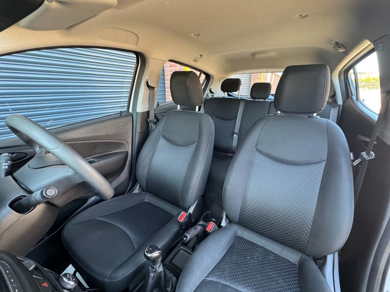 2017 Vauxhall Viva 1.0 SE 5dr HATCHBACK Petrol Manual