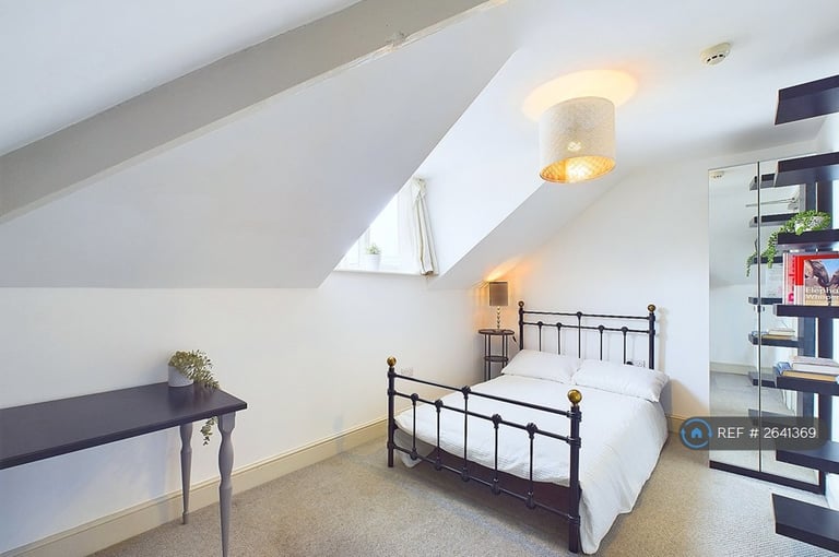 1 bedroom in Deanery Road, Kingswood, Bristol, BS15 (#2641369)