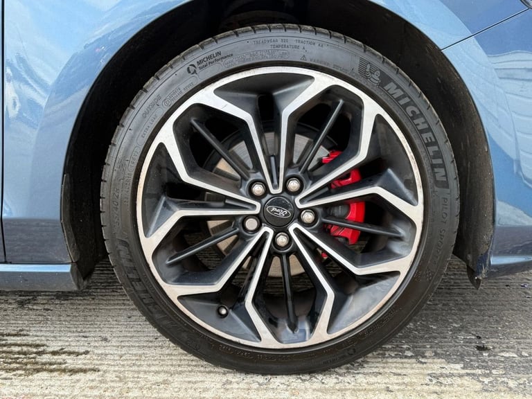 2019 Ford Focus 1.0T EcoBoost ST-Line X Hatchback 5dr Petrol Manual Euro 6 (s/s) (125 ps) Hatchba...