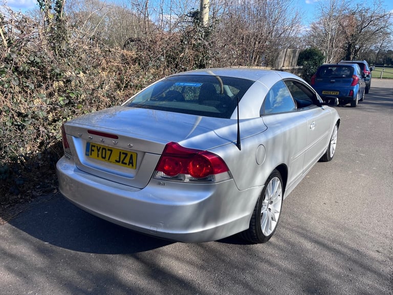 2007 Volvo C70 2.4i SE Lux 2dr Geartronic CONVERTIBLE Petrol Automatic