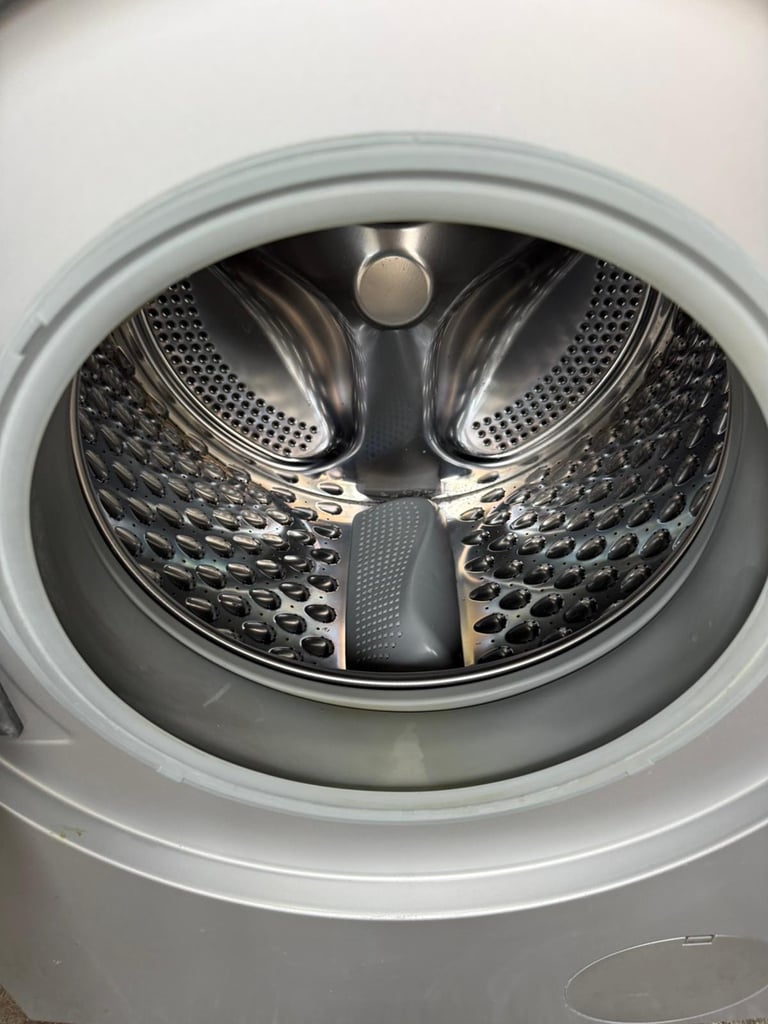 Bosch Grey 8kg Washer Dryer With Free Delivery N Warranty 