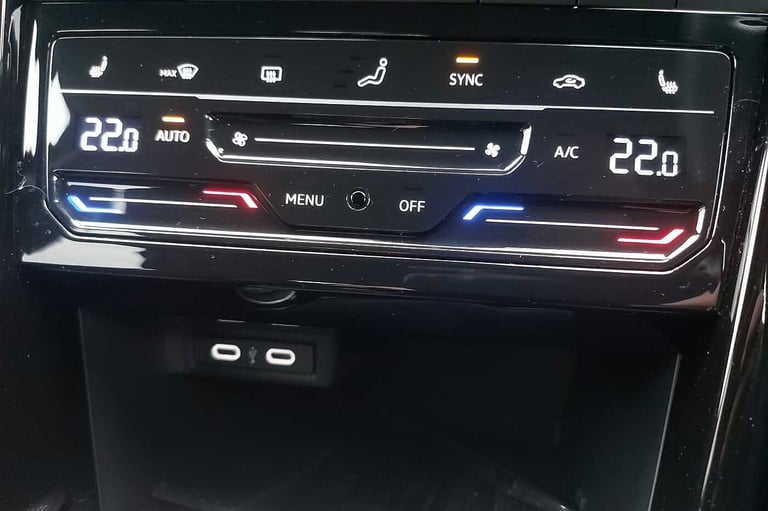 2025 Volkswagen T-Roc 1.5 TSI R-Line 5dr DSG SUV Petrol Automatic