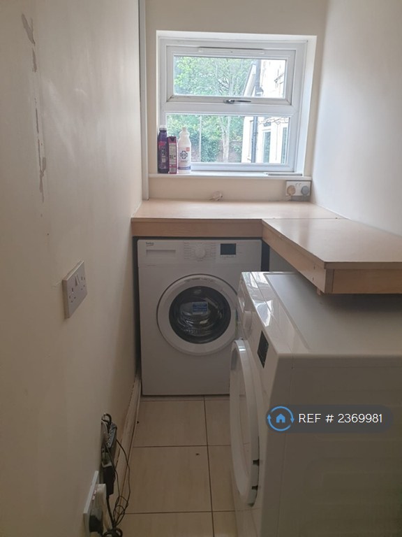 1 bedroom in Wellington Road, Dudley, DY1 (#2369981)