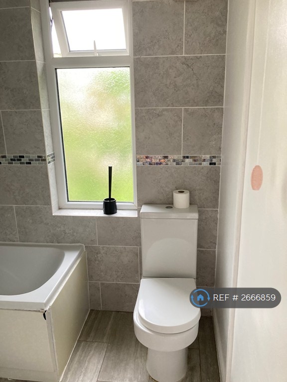 5 bedroom house in Vincent Street, Southampton, SO15 (5 bed) (#2666859)