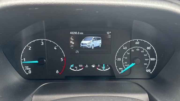 2022 Ford Tourneo Custom 2.0 EcoBlue 150ps Low Roof 8 Seater Titanium MPV DIESEL Manual