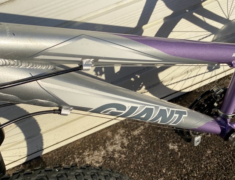 Ladies giant 17” bike