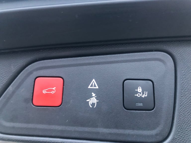 2017 Peugeot 3008 2.0 BlueHDi 180 GT 5dr EAT6 HATCHBACK Diesel Manual