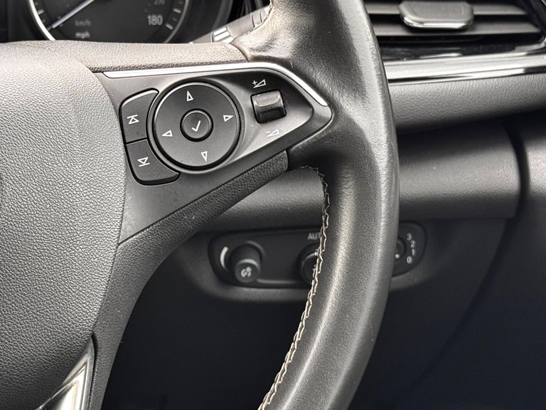 2019 Vauxhall Insignia 1.5T [165] Design Nav 5dr HATCHBACK PETROL Manual