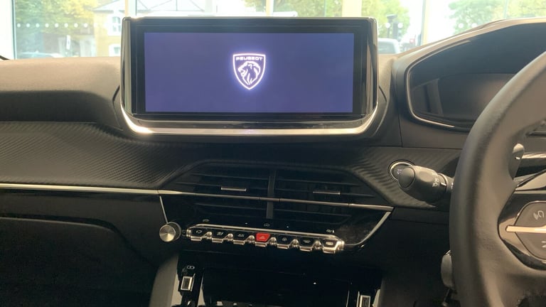 2024 Peugeot 208 1.2 HYBRID Allure Hatchback 5dr Petrol Hybrid e-DSC6 Euro 6 (s/s) (100 ps) Hatch...