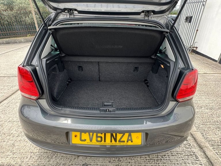 2011 61 VOLKSWAGEN POLO 1.2 MATCH HATCHBACK 5DR PETROL MANUAL EURO 5 (60 PS)