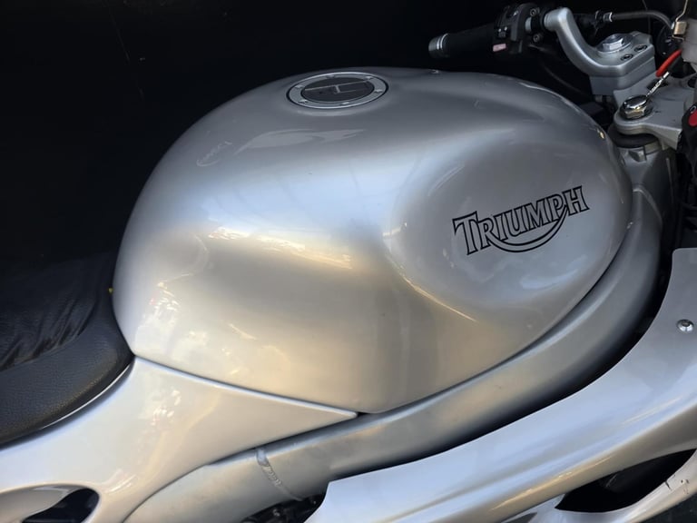 TRIUMPH SPRINT ST 955i TRADE SALE HPI CLEAR 