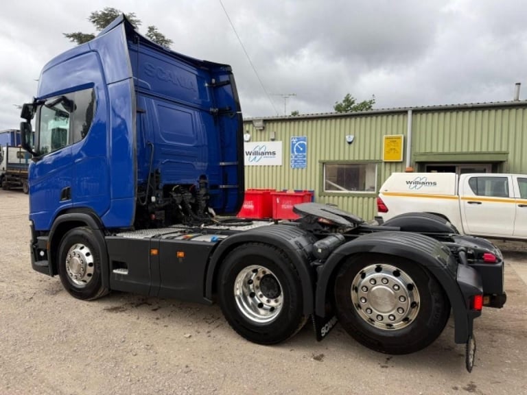 Scania R450 6x2 REAR LIFT TRACTOR UNIT WITH HYDRAULICS