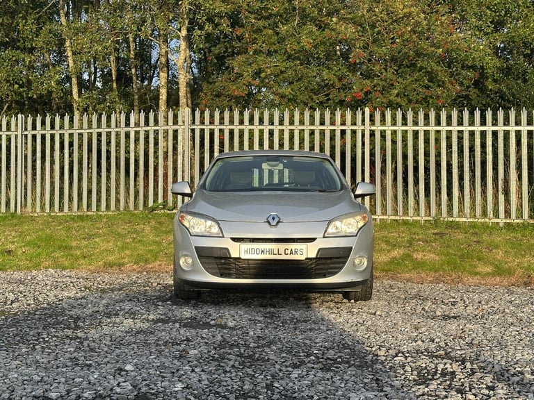 RENAULT MEGANE 1.6 16V Dynamique TomTom 2011