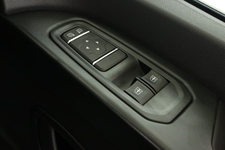 2025 Renault Trafic LL30 Blue dCi 130 Advance [Safety] Crew Van WINDOW VAN DIESEL Manual