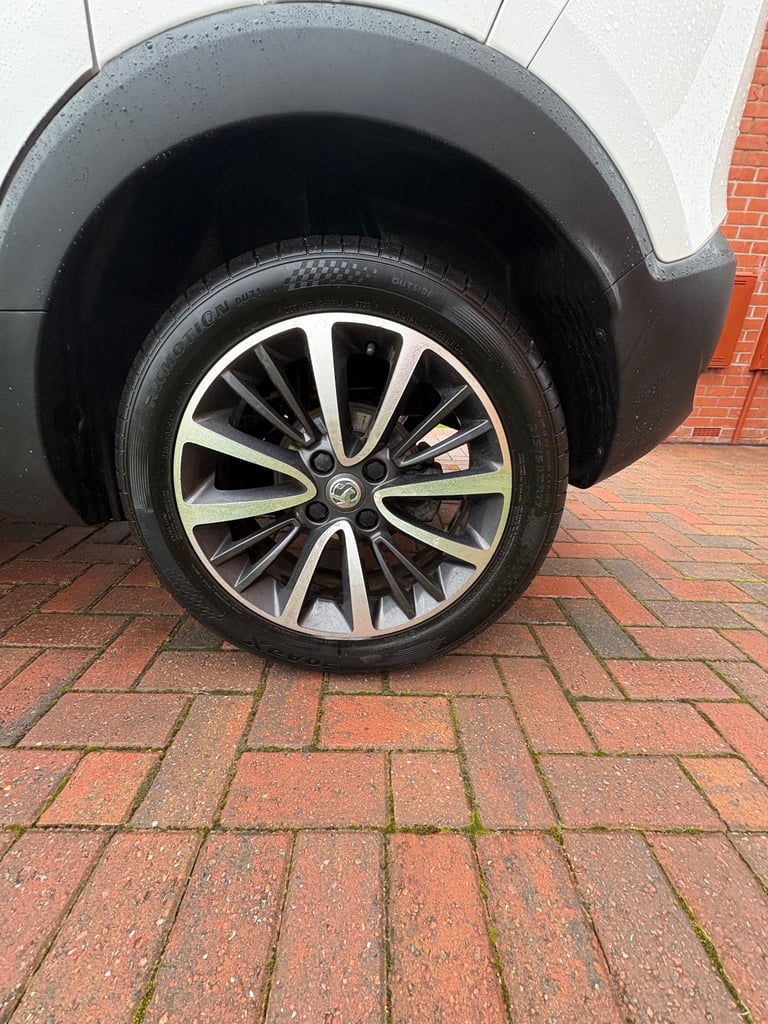 Vauxhall, CROSSLAND X, Hatchback, 2018, Manual, 1199 (cc), 5 doors