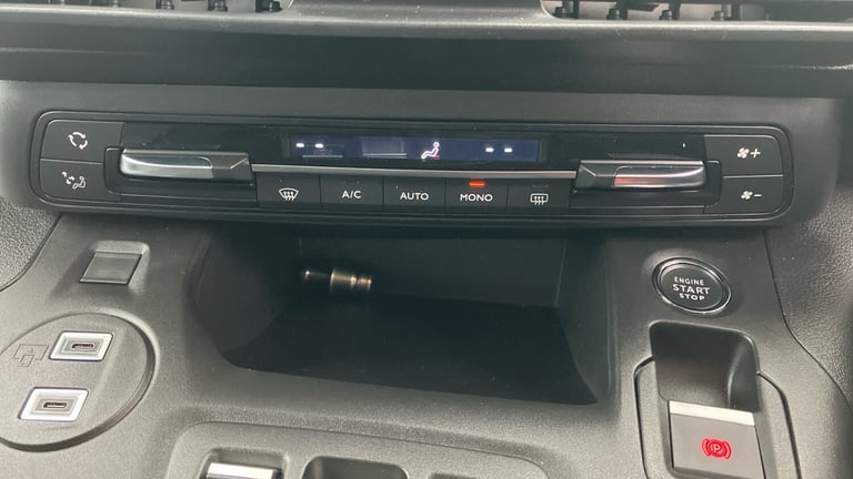 2025 Toyota PROACE CITY Verso 100kW Design L1 50kWh 5dr Auto Electric Estate Estate Electric Auto...