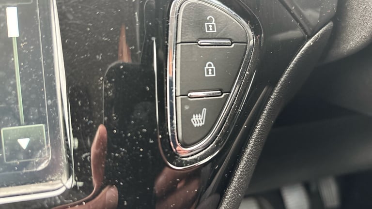 2019 Vauxhall Corsa 1.4 SE Nav 5dr HATCHBACK PETROL Manual