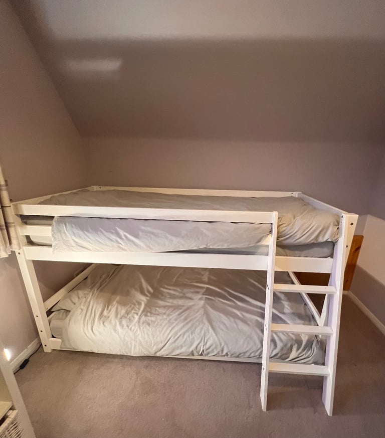 image for Noa and Nani - Hilda Cabin Bunk Bed White