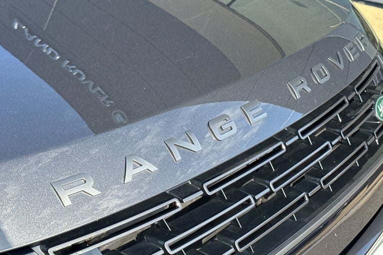 2024 Land Rover Range Rover Evoque 2.0 D200 Dynamic HSE 5dr SUV DIESEL Automatic