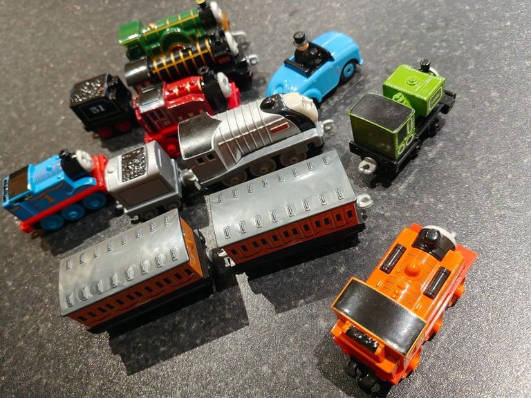 Thomas the Tank Engine & Friends Metal Diecast Take n Play Fisher Price Bundle James Spencer Emily