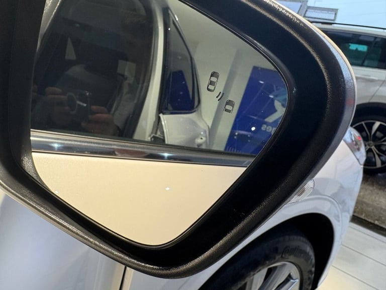 2022 Ford Kuga 2.5 Duratec 14.4kWh Vignale SUV 5dr Petrol Plug-in Hybrid CVT Euro 6 (s/s)  HATCHB...