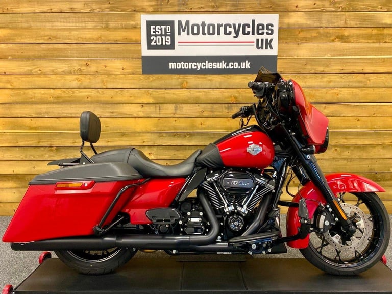 image for 2022 Harley Street Glide SP 114, Massive spec, Only 1,072 Miles, Stunning! 