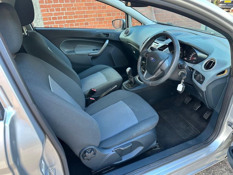 FORD FIESTA 1.3 Edge 2011