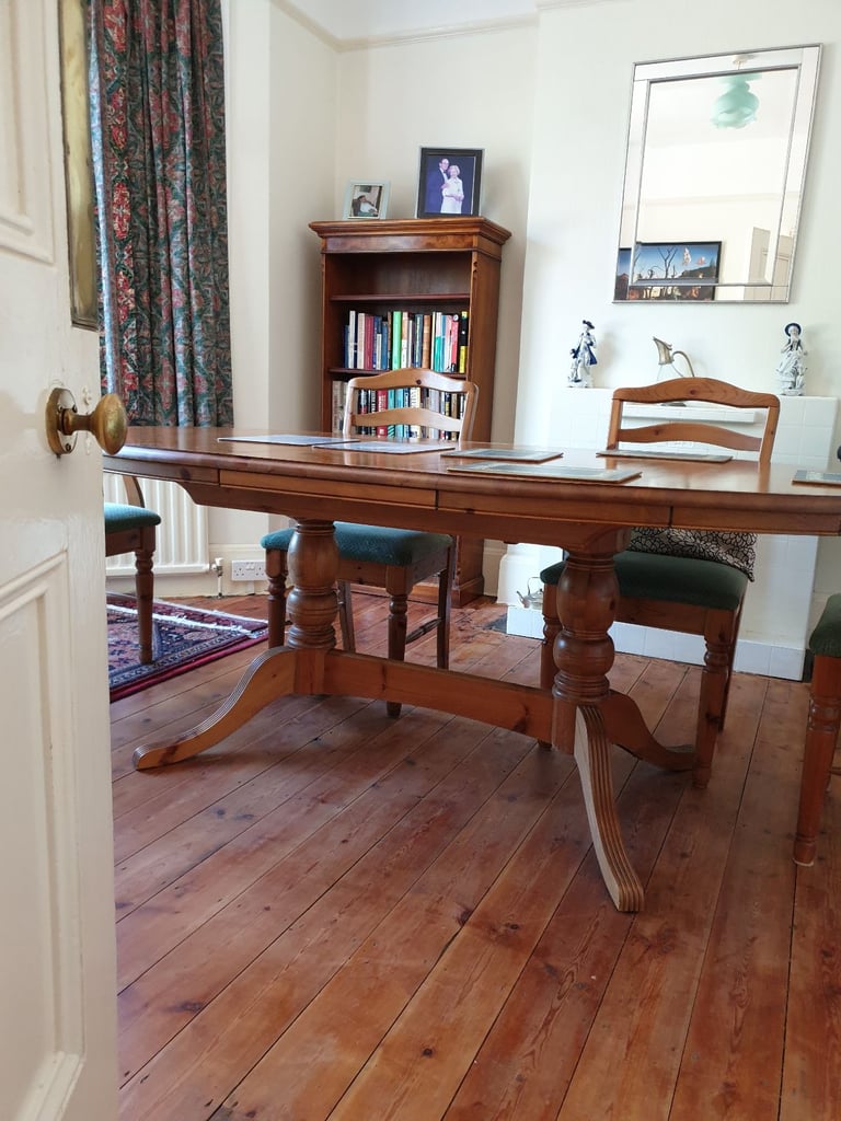 Pine Dining Table with 6 Chairs