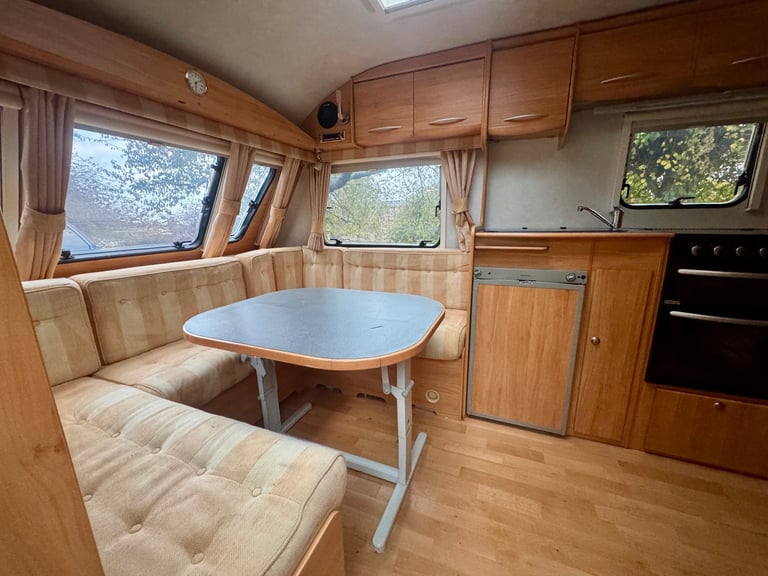 Caravan Adria Adora 532 UP Fixed Bed 2006