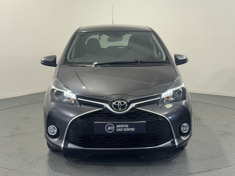 2016 Toyota Yaris Dual VVT-i Design Hatchback Petrol Manual