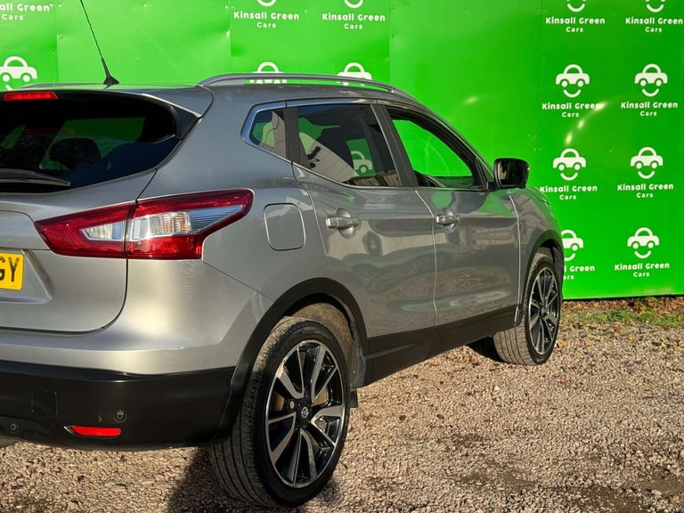 2016 Nissan Qashqai 1.6 Qashqai Tekna DiG-T 5dr SUV Petrol Manual