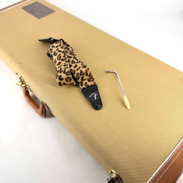 image for 1994/95 Fender Japan Yngwie Malmsteen ST62-100YM Stratocaster - Yellow White - Trades