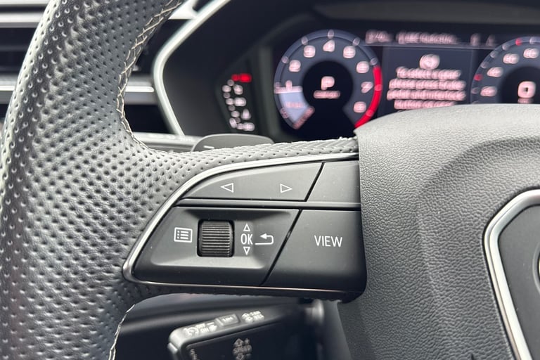 2022 Audi Q3 Black Edition 40 TFSI quattro 190 PS S tronic SUV PETROL Automatic