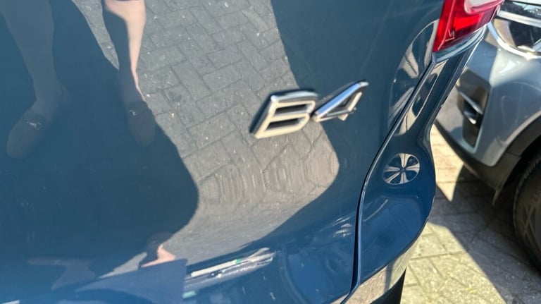 2023 Volvo XC40 Plus, B4 Mild hybrid, Petrol, Dark Estate Petrol Automatic